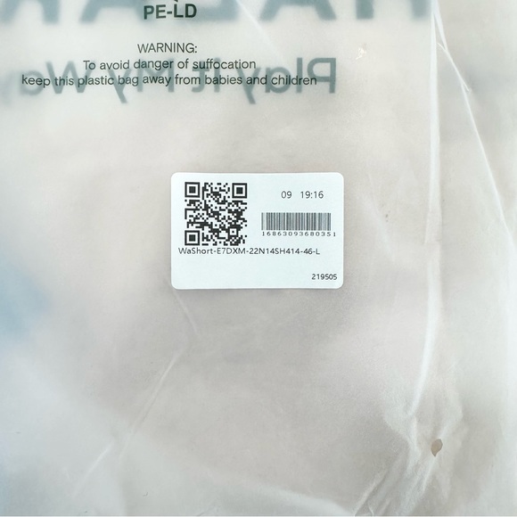 Halara High Waisted Button Zipper Flap Pocket Casual Cargo Shorts 3'' large - Picture 7 of 7